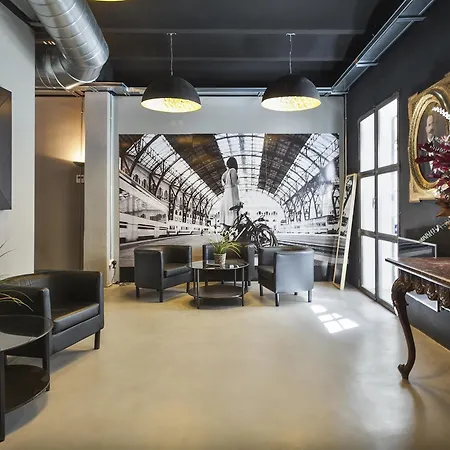 Hotel Dingdong Fira Barcelona