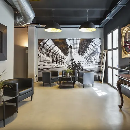 Hotel Dingdong Fira