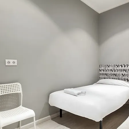 Hotel Dingdong Fira Barcelona