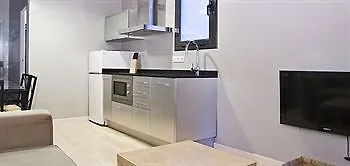 Otel Dingdong Fira
